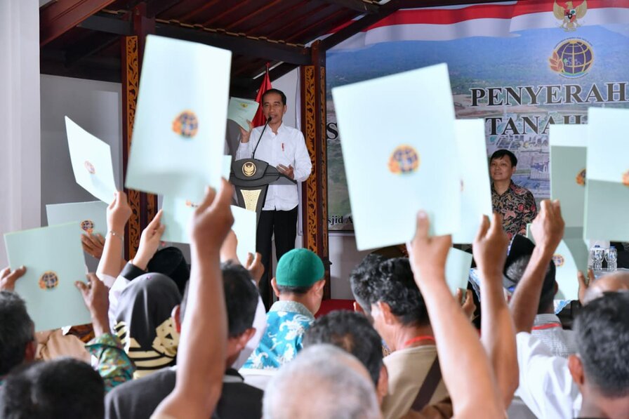 Presiden Serahkan Sertifikat Tanah di Natuna; Simbol Natuna Adalah Indonesia