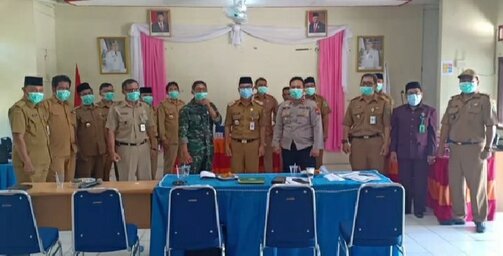 Koramil 1022-05/Krb Bersama Muspika Gelar Sosialisasi dan Himbauan Cegah Covid-19