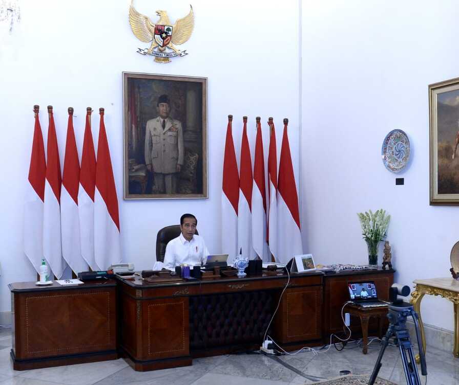 Pemerintah RI Wajibkan Warga Pakai Masker Saat Aktifitas di Luar Rumah