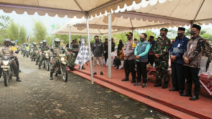 Peran Aktif Kodim 1022/TNB Bersama Pemkab Tanbu Dalam Baksos Serentak