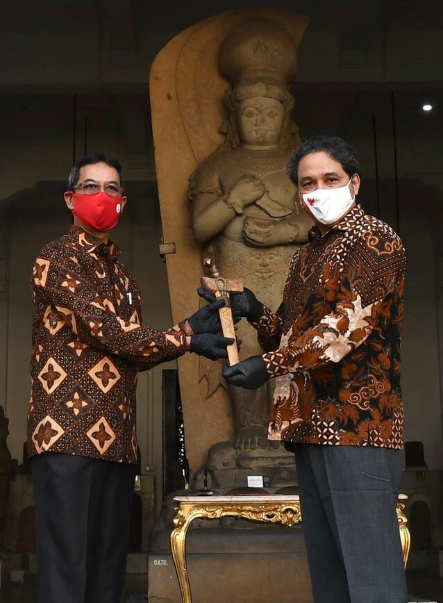 Sekertaris Presiden Serahkan Keris Pusaka dan 1.499 Artefak ke Museum Nasional Indonesia