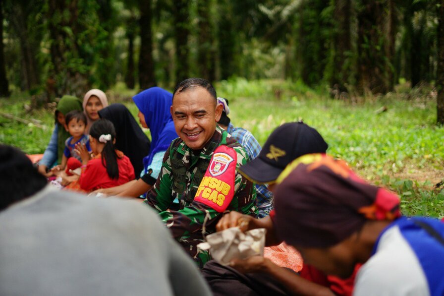 Nuansa Keakraban di Lokasi TMMD ke-109 Kodim 1022/TNB