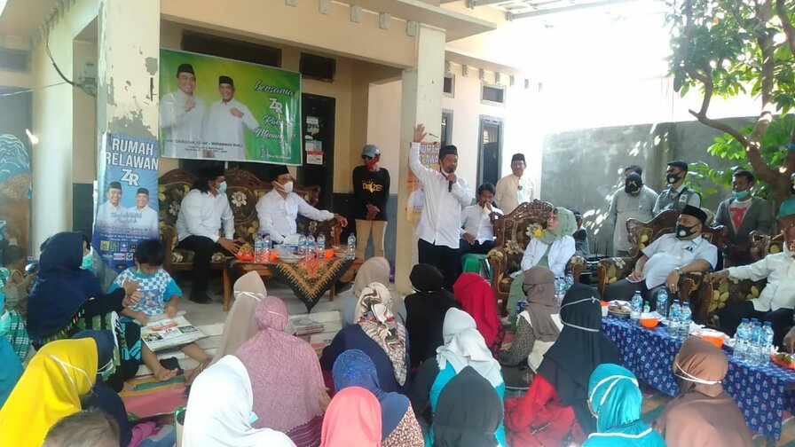 Sambangi Desa – Desa di Kecamatan Simpang Empat, Paslon ZR Disambut Yel – yel Kemenangan