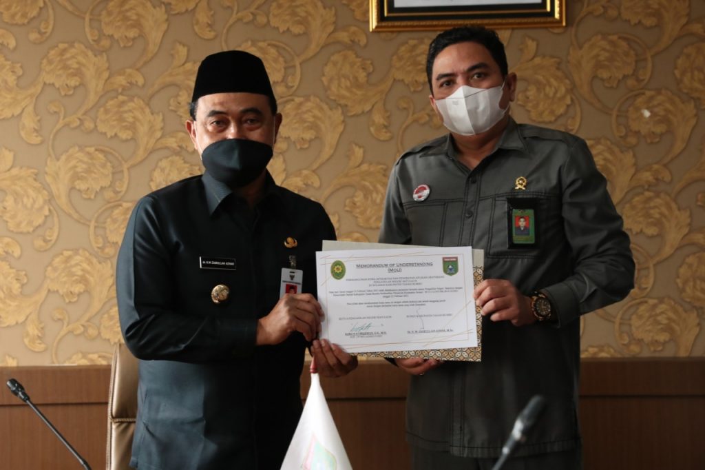 Tingkatkan Mutu Pelayanan Publik, Bupati dan Ketua Pengadilan Negeri Tandatangani MOU