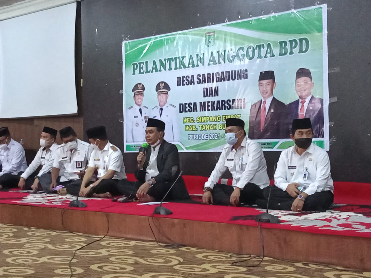 Bupati Tanah Bumbu Lantik BPD Desa Sarigadung dan Mekarsari