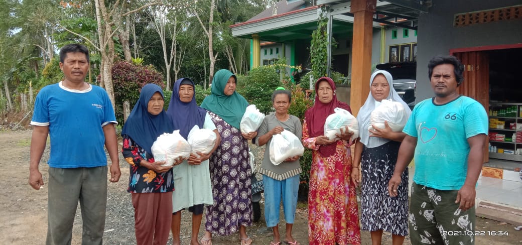 Posko Satu Jiwa Bagikan Bantuan di Lima Desa Yang Ada di Tanbu