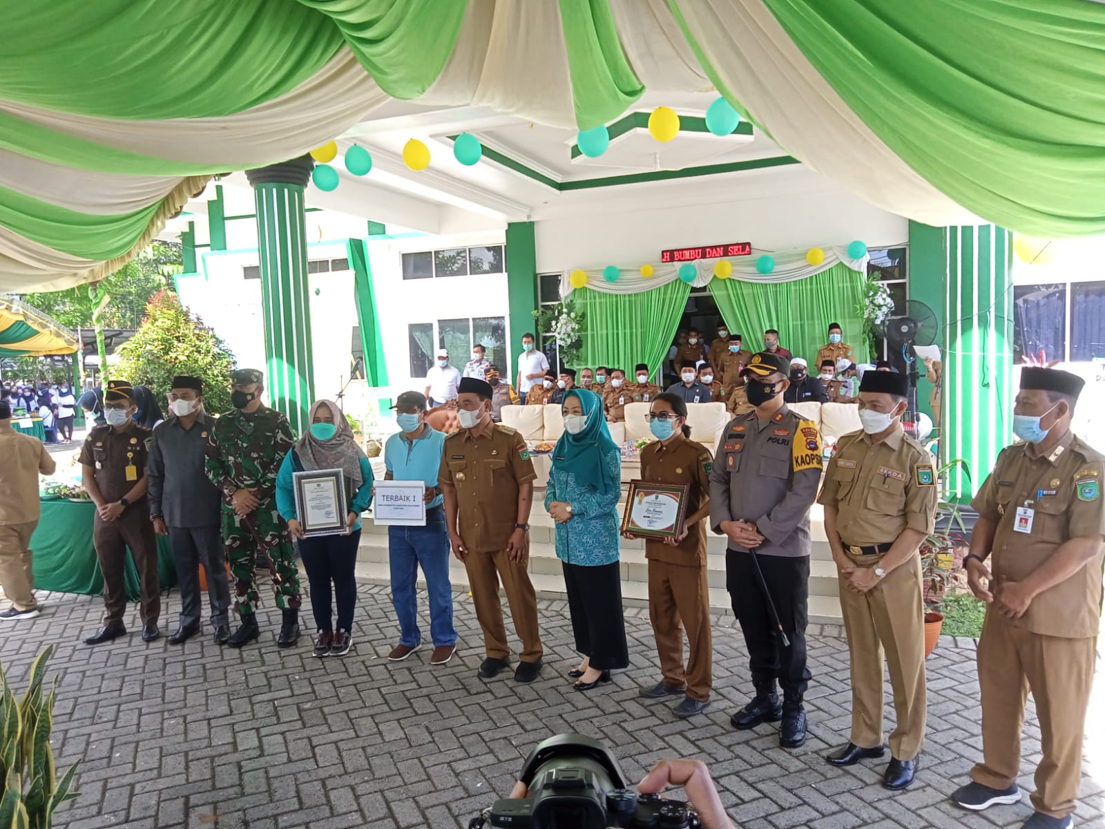 Peringati Hari Kesehatan Nasional, Bupati Apresiasi Usaha Para Nakes