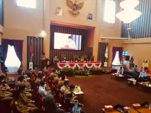 Pandangan Umum Fraksi DPRD Tanbu Terhadap 3 Buah Raperda