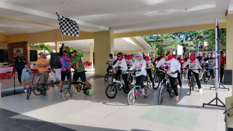Fun Bike Bhayangkara Polres Tanbu, Ratusan Peserta Antusias Bersepeda Sehat