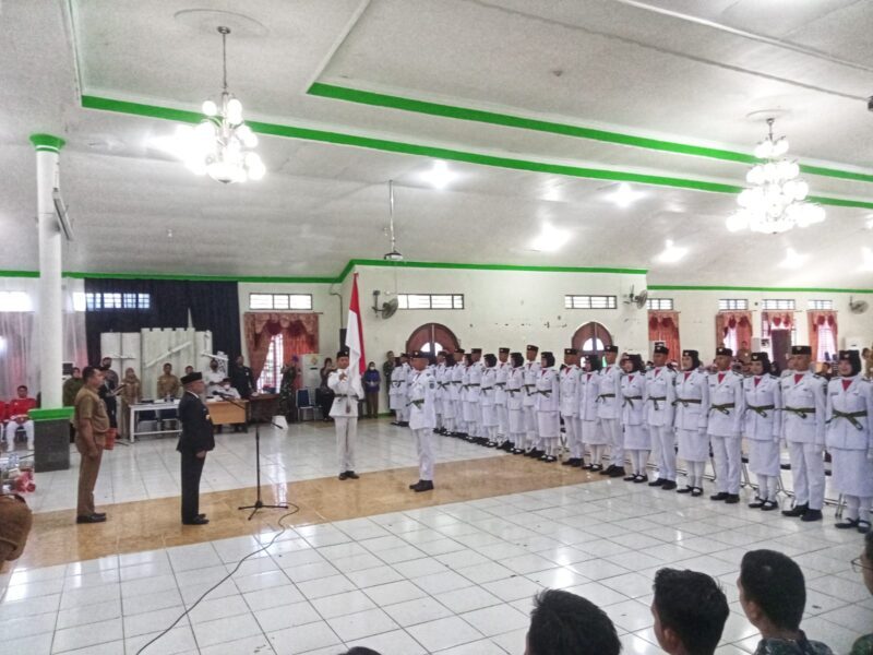 Paskibraka Kab. Tanah Bumbu Angkatan XIX Tahun 2022 Dikukuhkan Wakil Bupati