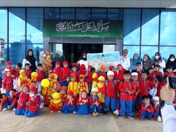 Siswa TK Al-Fath Kunjungi Perpustakaan Tanbu