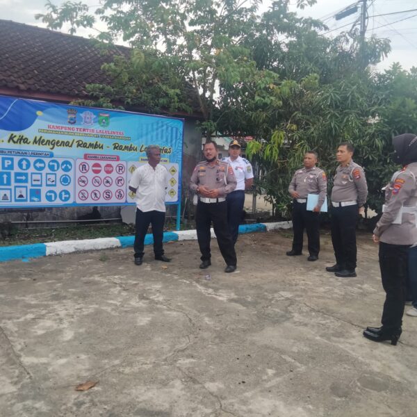 Polres Tanbu Raih Juara 2 Lomba Tertib Kampung Lalu Lintas