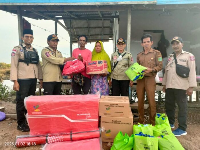 Korban Bencana Di Satui Terima Uluran Tangan Dinsos Tanbu