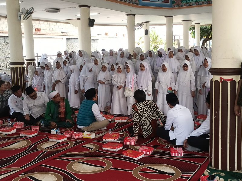 Kunjungi Istana Anak Yatim, Gus Muhaimin Berikan Motivasi Kepada Para Santri