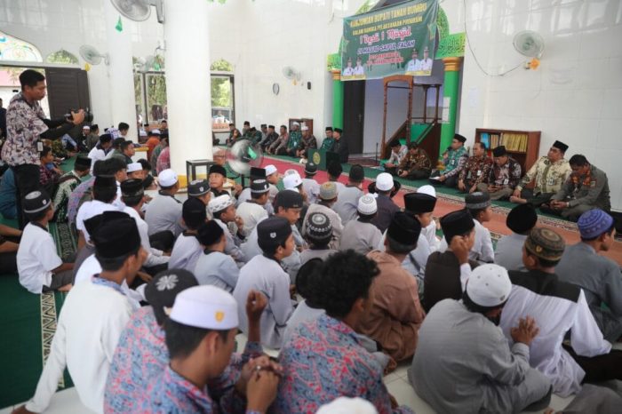 Tinjau Pelaksanaan Satu Desa Satu Masjid, Bupati Zairullah Turun Ke Desa