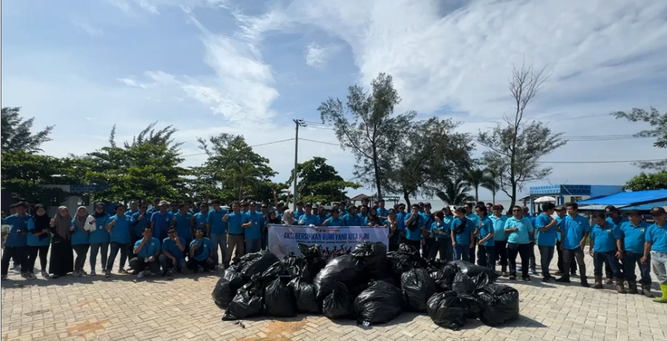 Peringati HPSN, Aksi Bersih Pantai PT BIB Sukses Kumpulkan 500 Kg Sampah