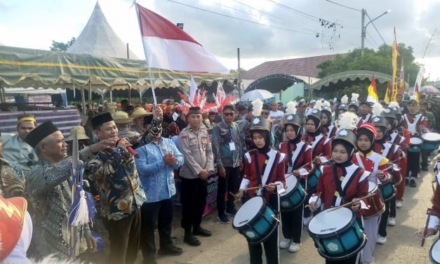 MTQ ke-XXI Tingkat Kec. Simpang Empat Resmi Dibuka, Camat Lepas Pawai Ta’aruf