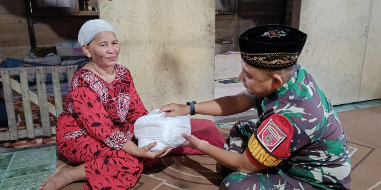 Posko Satu Jiwa Kembali Berikan Bantuan Paket Sembako Kepada Warga Desa Karang Bintang