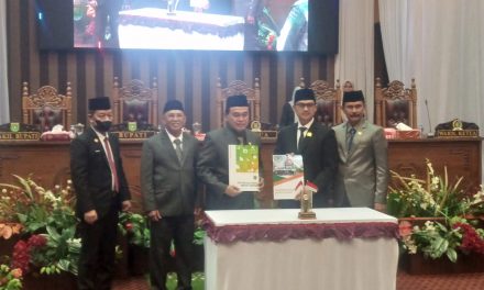 DPRD Tanah Bumbu Gelar Rapat Paripurna Guna Sahkan RAPBD Perubahan TA 2024