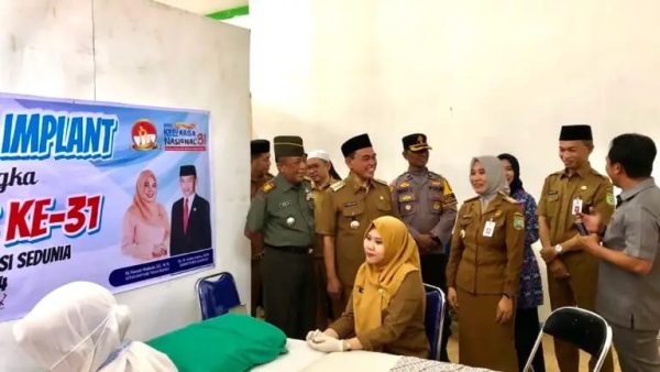 Pemkab Tanbu Gelar Pelayanan KB Implan Guna Peringati Hari Kontrasepsi Sedunia