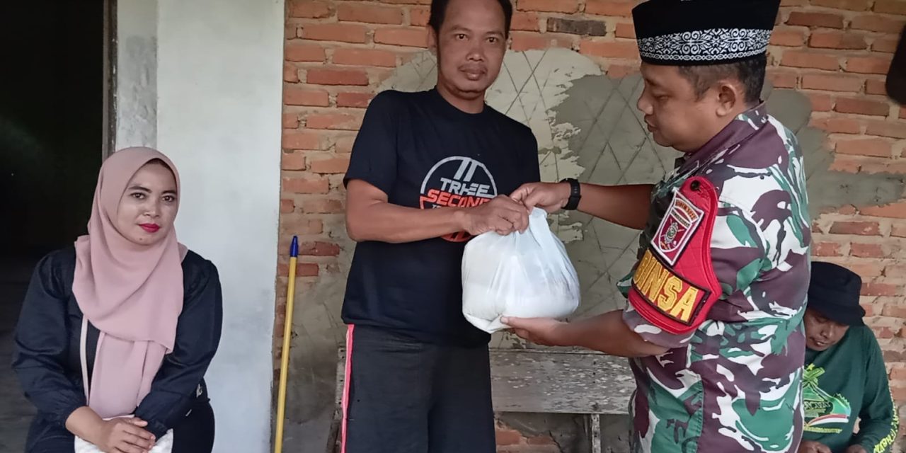 Jumat Berkah Peduli Satu Jiwa Berikan Aksi Sosial di Simpang Empat dan Karang Bintang