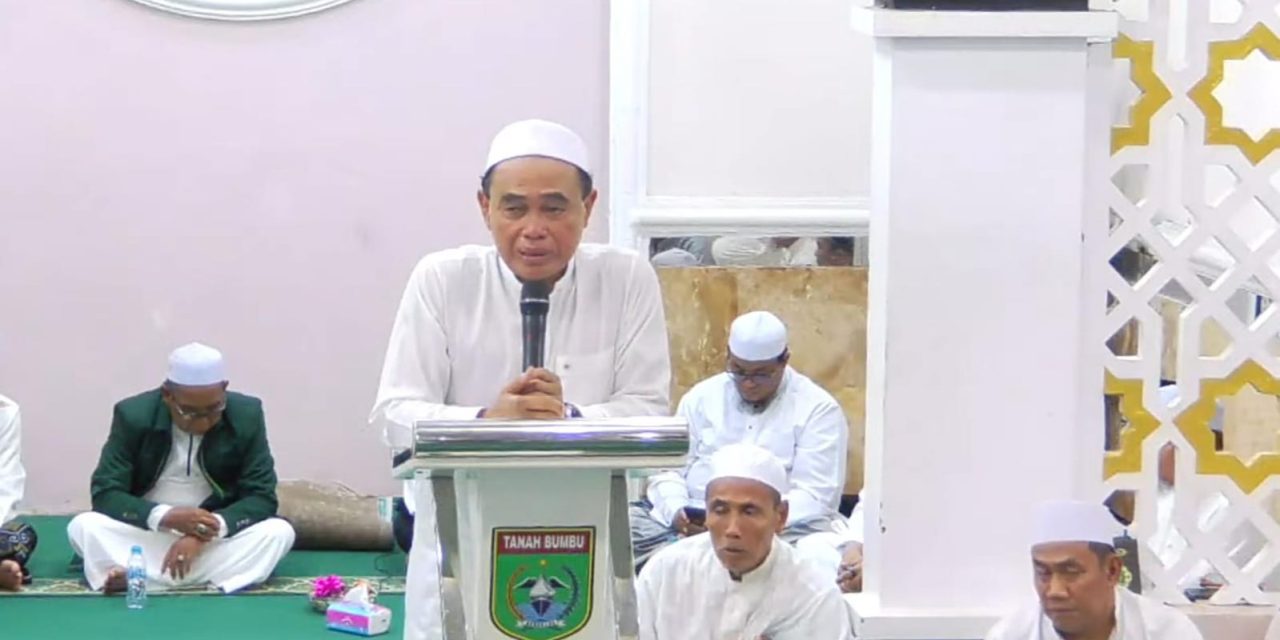 Ustad Abbas Maulid Hadiri Majelis Lailatul Jumat