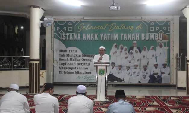 Bupati Tanbu Gelar Pertemuan Rutin Yatim Pesantren IAY Darul Azhar