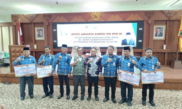 Pertemuan Reses DPR RI Komisi VIII dan Penyerahakan Bantuan dari BNPB Dihadiri Sekda Tanbu