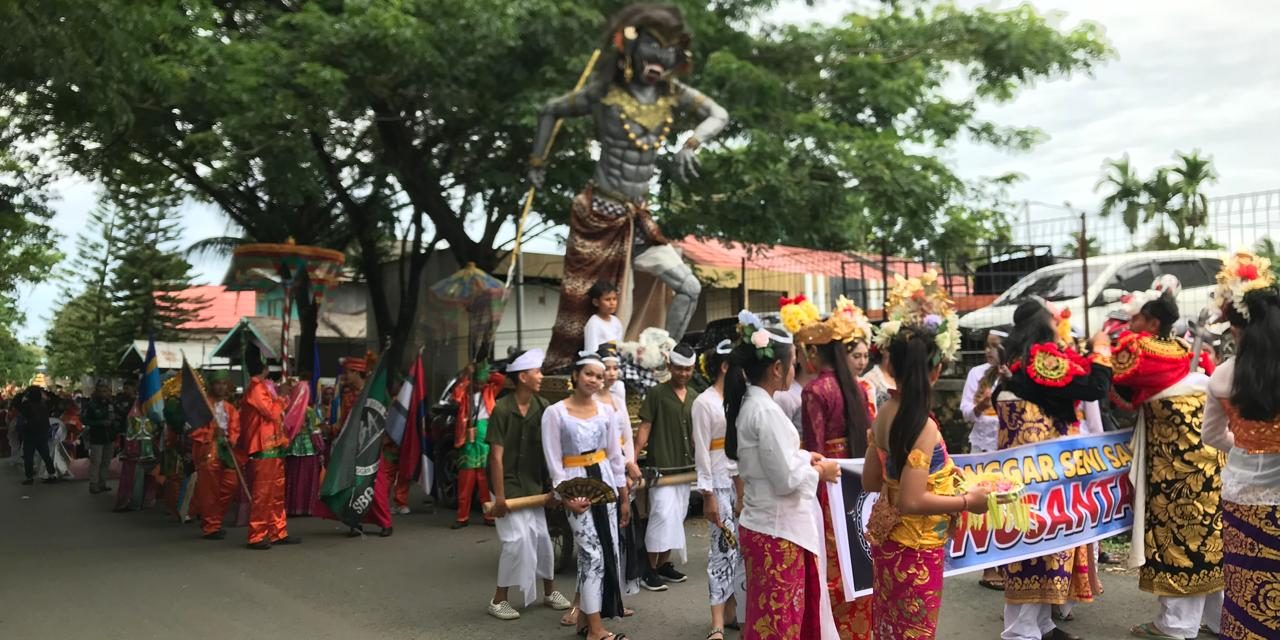 Yamani Wakili Pemda dalam Pembukaan Acara Karnaval Budaya Daerah Tanbu