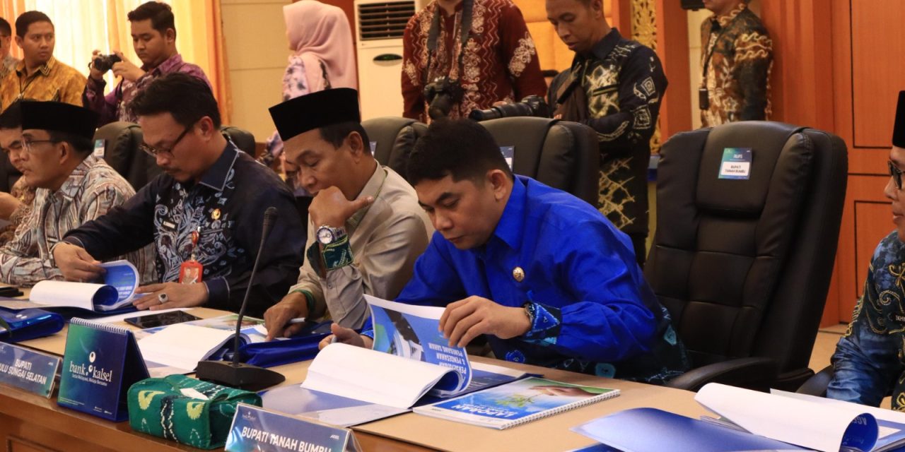 Hadiri RUPS Bank Kalsel, Bupati Tanah Bumbu Andi Rudi Latif: Dividen Untuk Pembangunan SDM dan Ekonomi Daerah