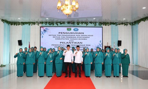 Bupati Tanbu Kukuhkan Ketua TP PKK dan Ketua Tim Pembina Posyandu Tanbu