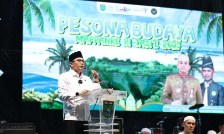 Ribuan Jamaah Tumpah Ruah Padati Halaman Panggung Utama Pesona Budaya Mappanre Ri Tasi’e