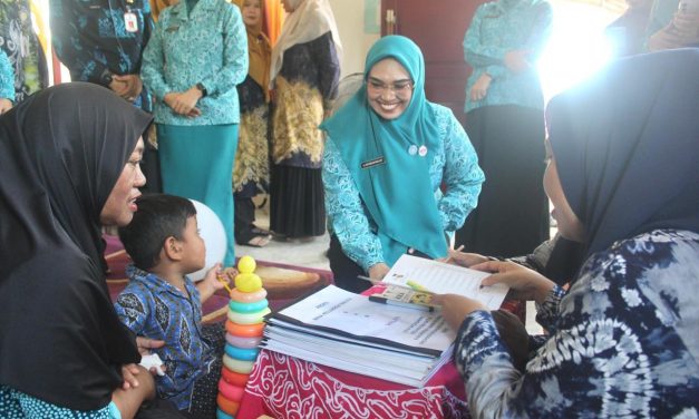 Ketua TP PKK Tanbu dan Ketua Tim Posyandu Hadiri Penilaian Lomba Posyandu dan Kader Posyandu Tanbu 2025