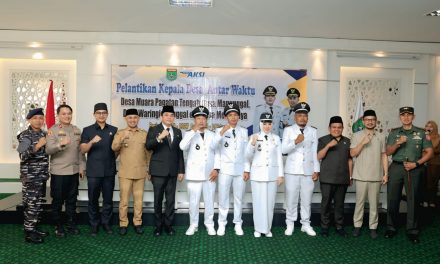 Bupati Tanbu Resmi Lantik Empat Kades Antar Waktu di Ruang Rapat Kantor Bupati Batulicin