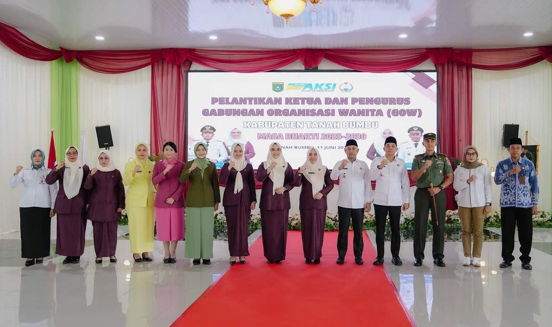 Bupati Tanbu Lantik Ketua dan Pengurus GOW Tanbu 2025-2030