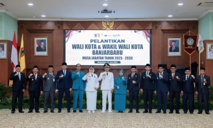 Bupati Tanbu Hadiri Pelantikan Walikota dan Wakil Walikota Barjarbaru Masa Jabatan 2025-2030