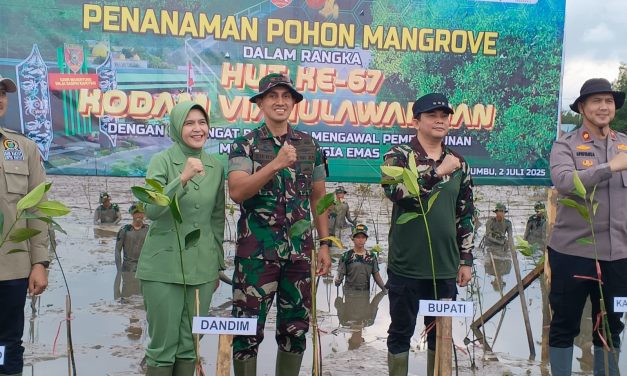 Bupati Tanbu Hadiri Kegiatan Penanaman Mangrove dalam Rangka HUT ke-67 Kodam VI/Mulawarman