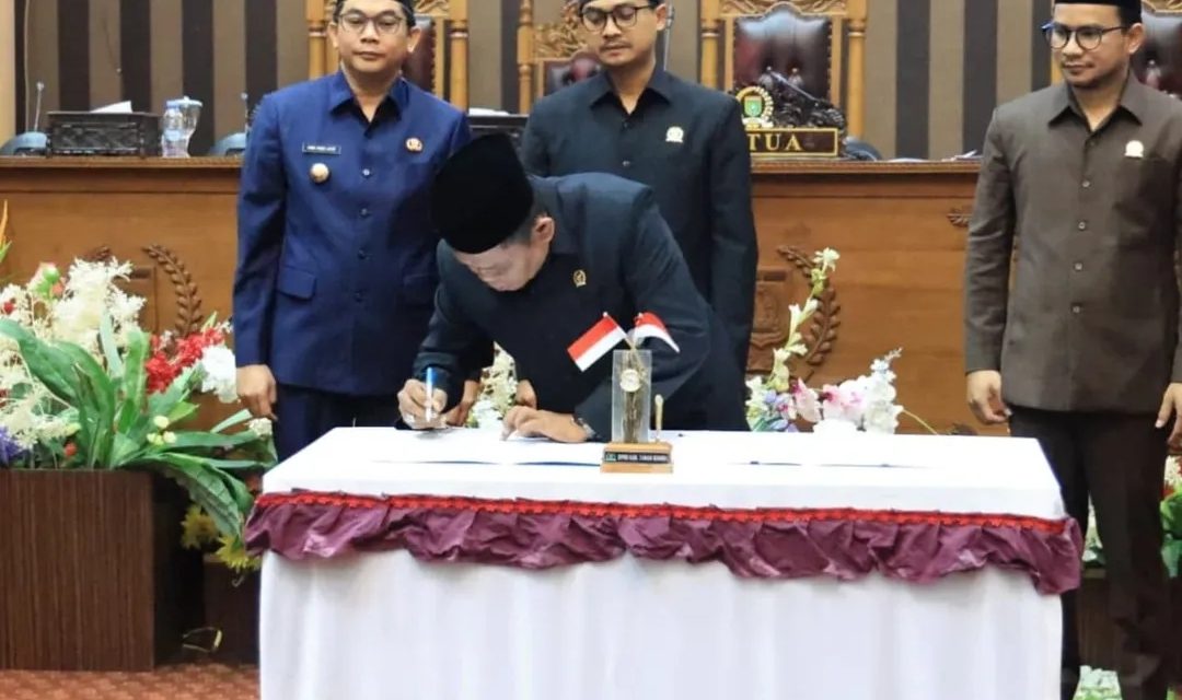 DPRD Tanbu Gelar Rapat Pengambilan Keputusan Rancangan Perubahan APBD 2025