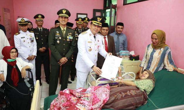 Peringati HUT RI ke-80, Bupati Tanbu Laksanakan Kunjungan ke RSUD dr H. Andi Abdurrahman Noor