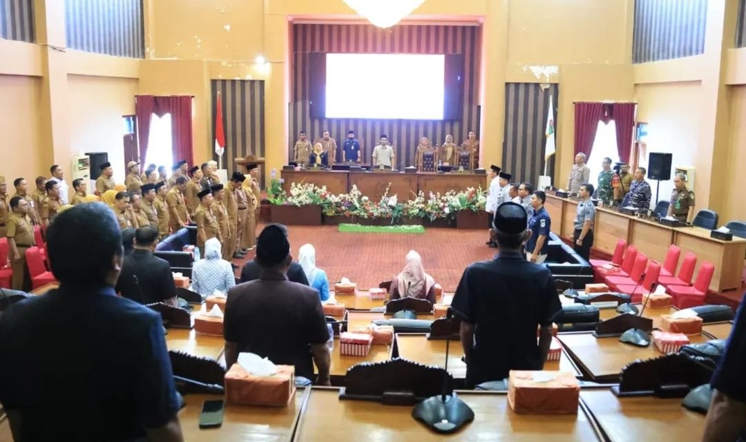 DPRD Tanbu Gelar Rapat Paripurna Sampaikan Jawaban Bupati Atas Pemandangan Umum Fraksi Terkait Raperda