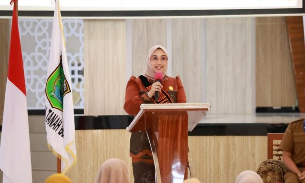 Bunda PAUD Tanbu Resmi Buka Pelatihan Peningkatan Kompetensi Guru PAUD se-Tanbu