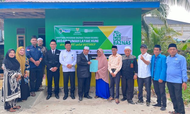 BAZNAS Tanbu Salurkan Bantuan Melalui Program Bedah Rumah Layak Huni Anggaran 2025