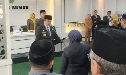 Bupati Tanbu Lantik Pejabat Pimpinan Tinggi Pratama dan Pejabat Administrator di Lingkungan Tanbu