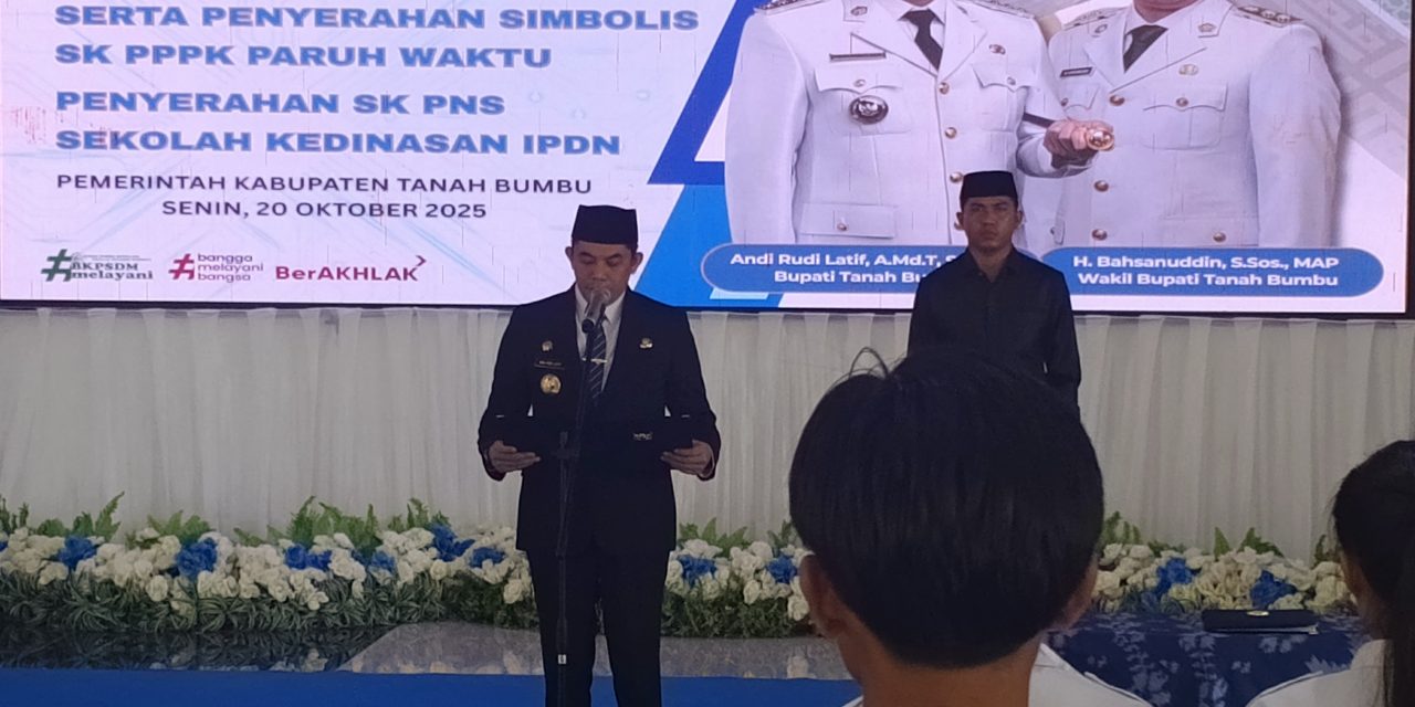 Bupati Tanbu Pimpin Kegiatan Pengambilan Sumpah dan Penyerahakn Simbolis SK PPPK