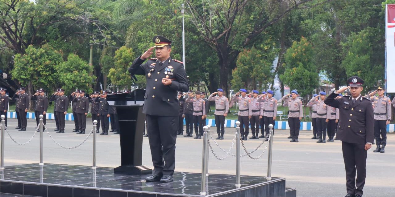 Polres Tanbu Laksanakan Upacara Hari Pahlawan di Halaman Mako Polres Tanbu