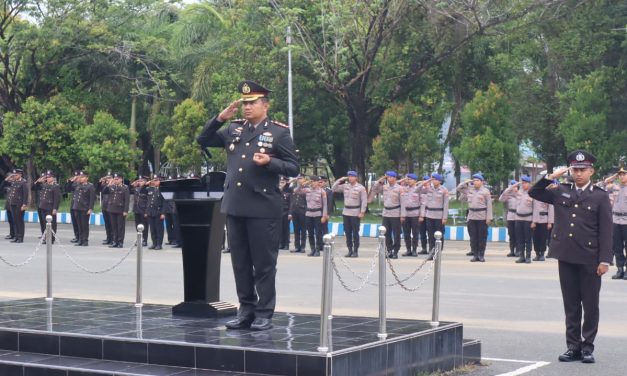 Polres Tanbu Laksanakan Upacara Hari Pahlawan di Halaman Mako Polres Tanbu