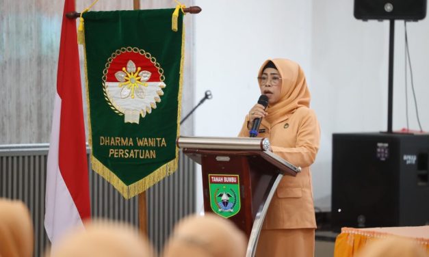 DWP Tanbu Gelar Pertemuan Rutin dengan Agenda Pelatihan Keterampilan Membuat Garnis