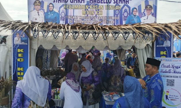 Stand Bazar UMKM Padati Area Panggung MTQ Nasional ke-XXI Tingkat Kab.Tanbu