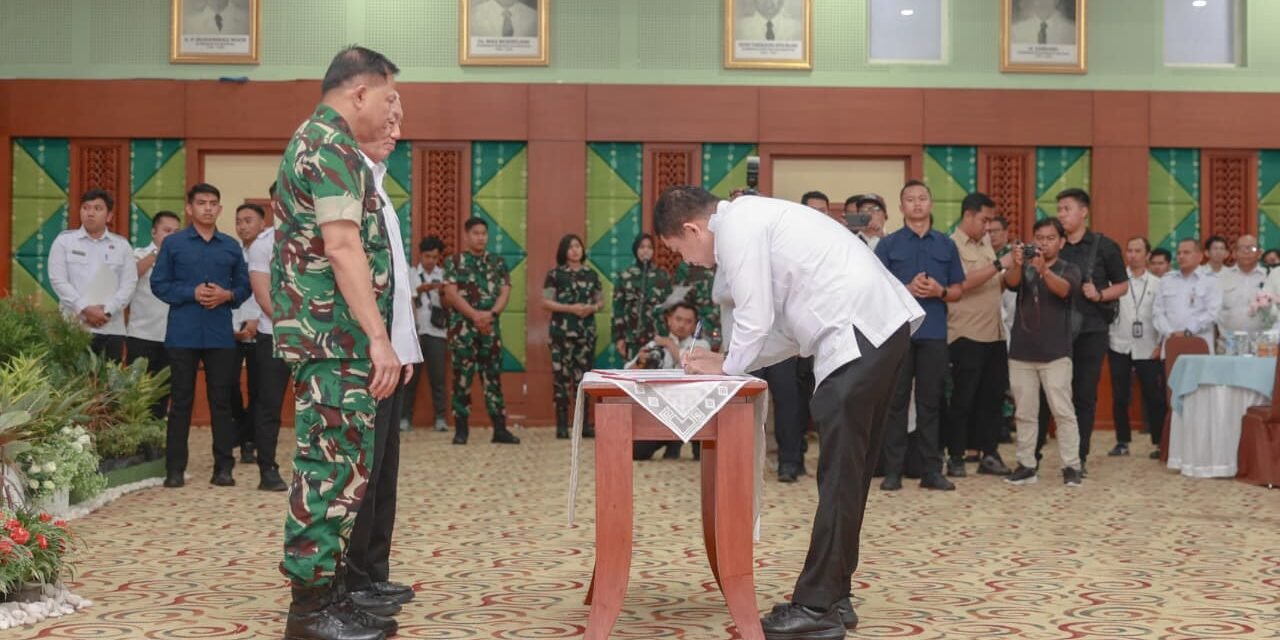 Bupati Tanbu Tandatangai Kesepakatan Bersama Antara Pangdam XXII Tambun Bungai dan Gubernur Kalsel