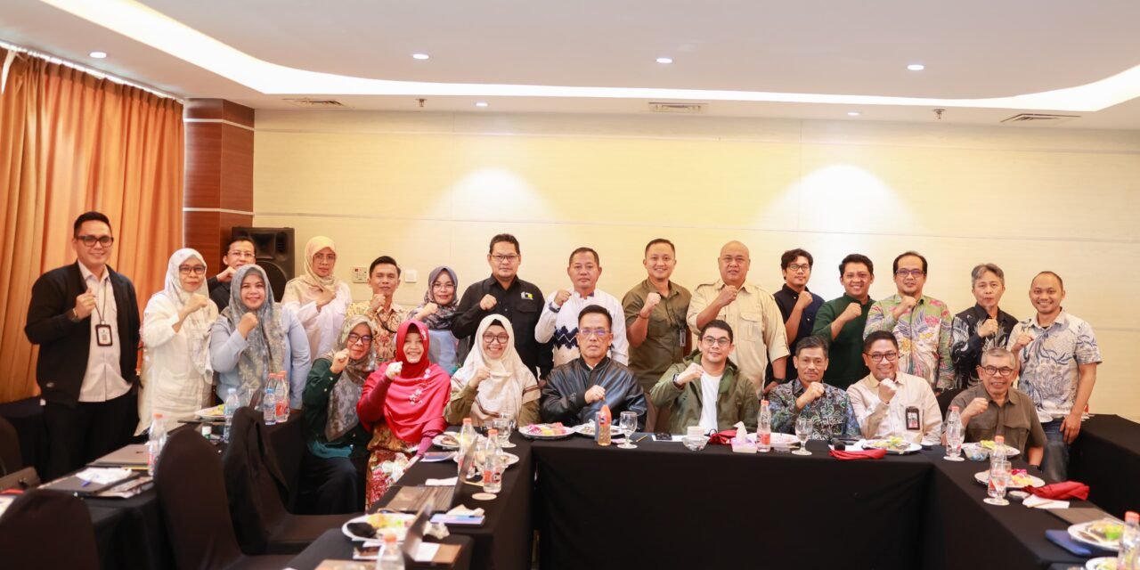 Pemkab Tanbu Gelar Rapat Bersama Tim TP2D di Banjarbaru